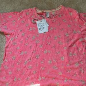 Magnolia Pearl nectar floral tee